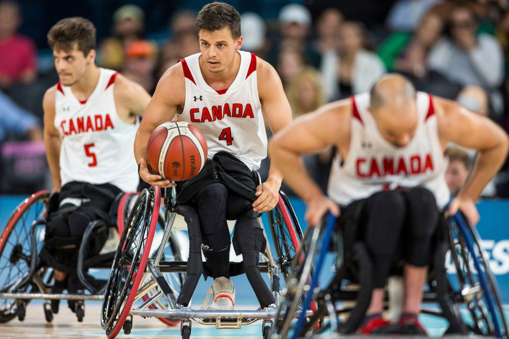 Men's Basketball moves on to the Semis / Le basket-ball masculin en demi-finale